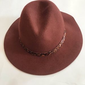 Wool Fedora hat with Cheetah detail